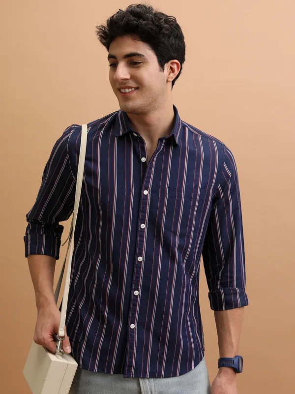 HIGHLANDER Men Slim Fit Striped Spread Collar Casual Shirt